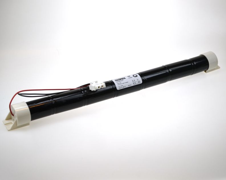 NLB 702 (8,4V4,5Ah-S-Plugg 11)